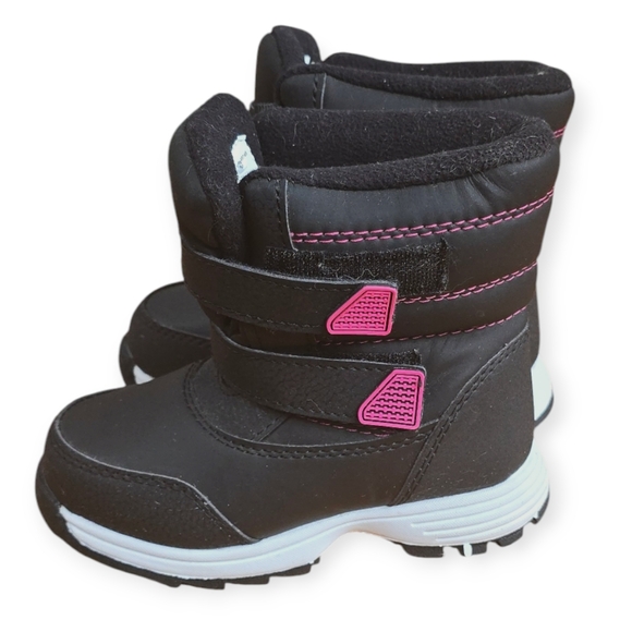 Wonder nation Kids' Black and Pink Snow Boots - Picture 3 of 5